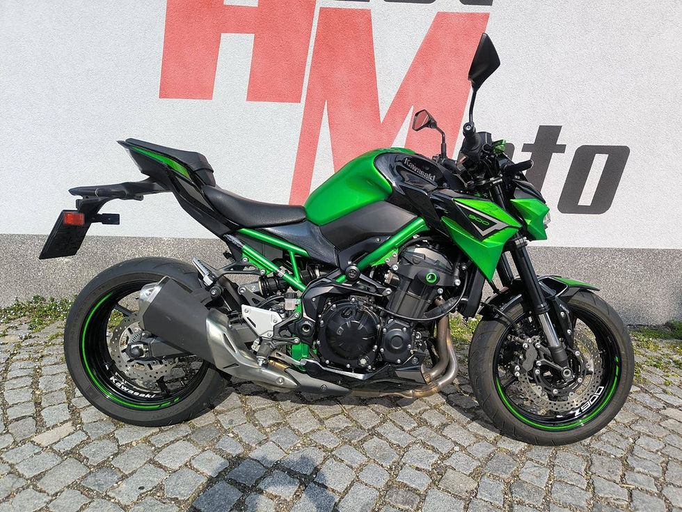 Miniatura: Kawasaki Z 900