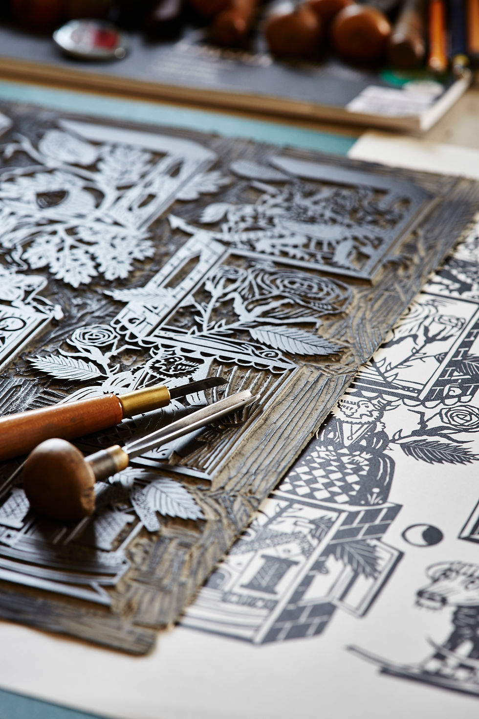 Christopher Brown cutting Albion linocut