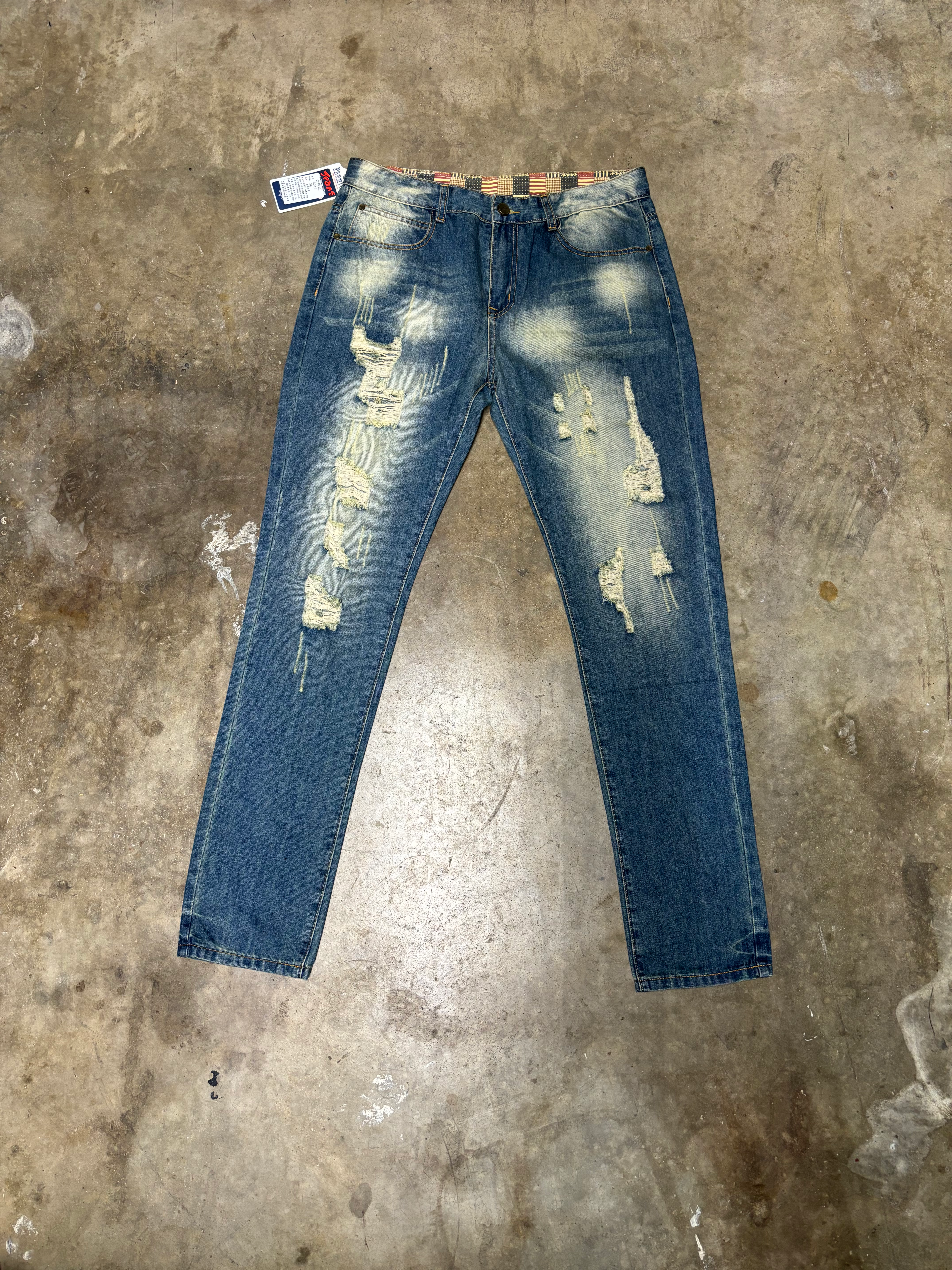 INDIGO STRAIGHT LEG DENNIM JEANS