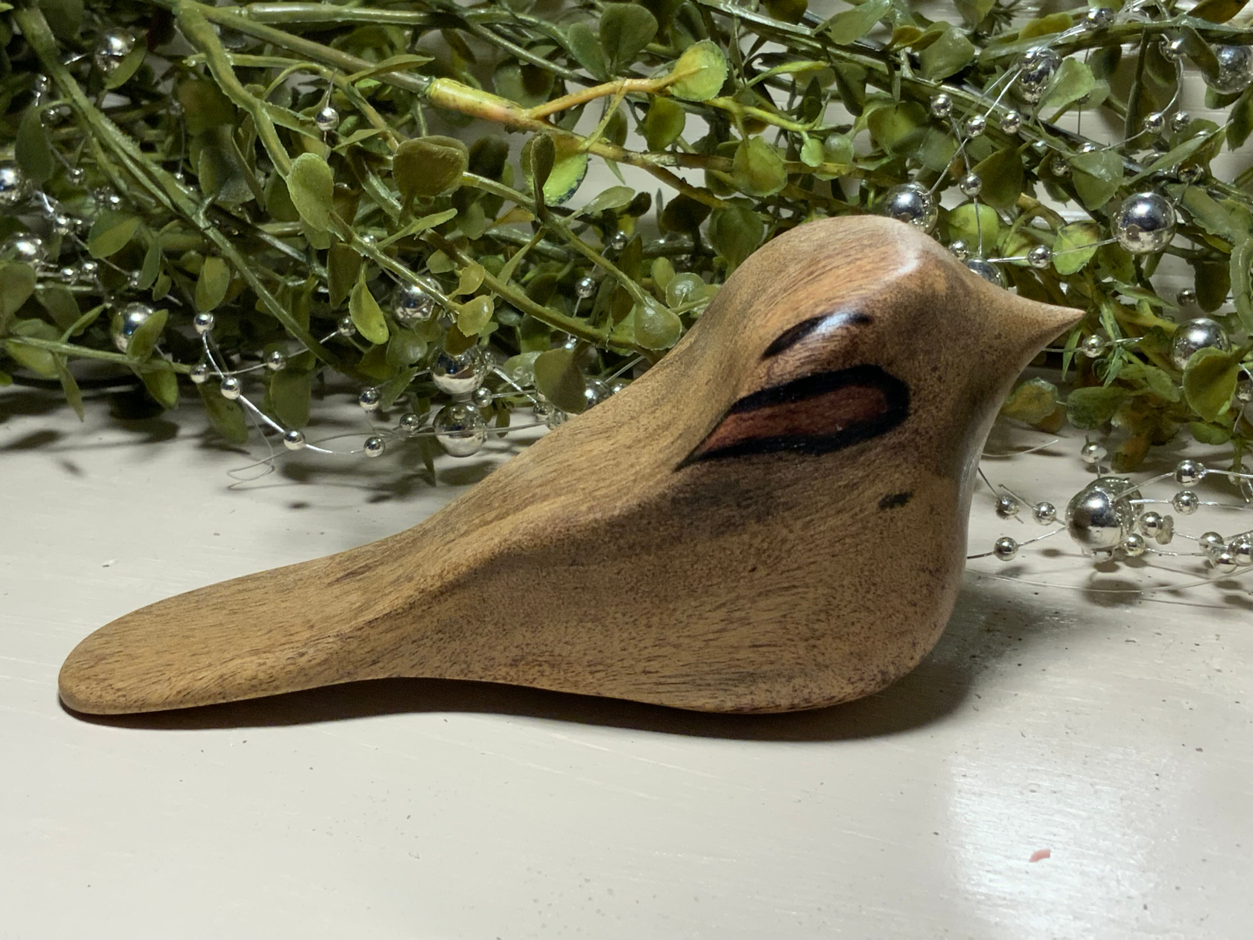 Pale Moon Ebony Comfort Bird (Full-Size)