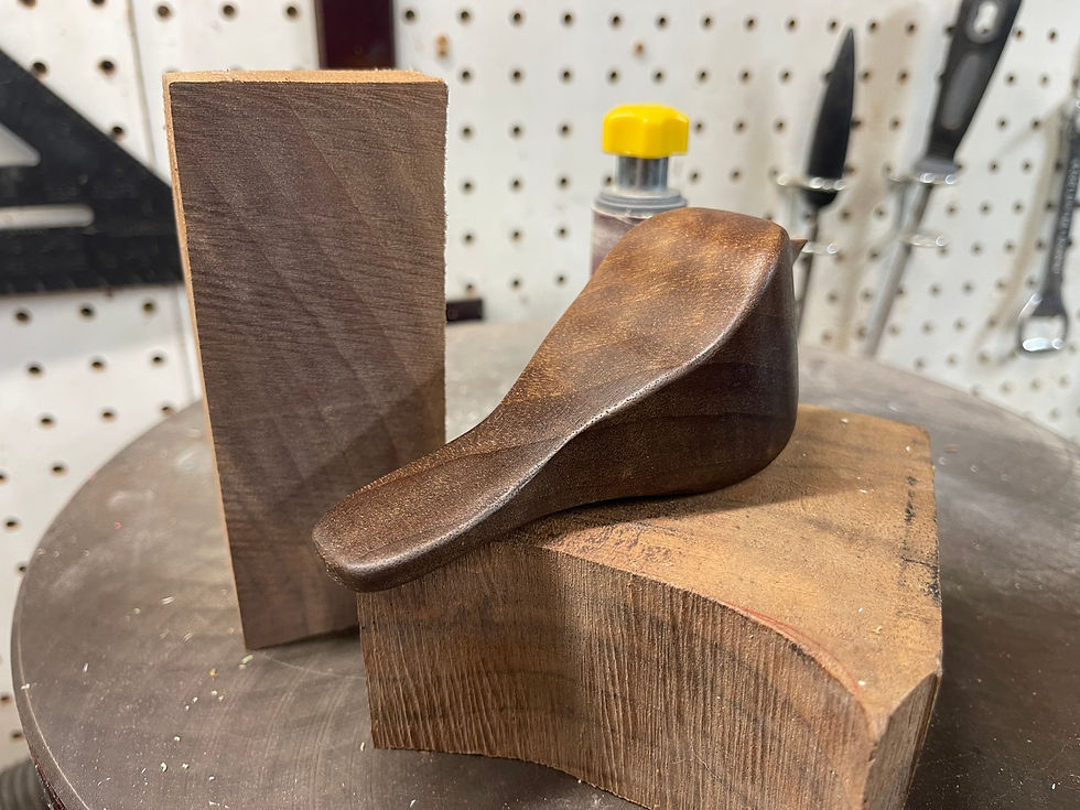 Thumbnail: Walnut Comfort Bird (Full-Size)