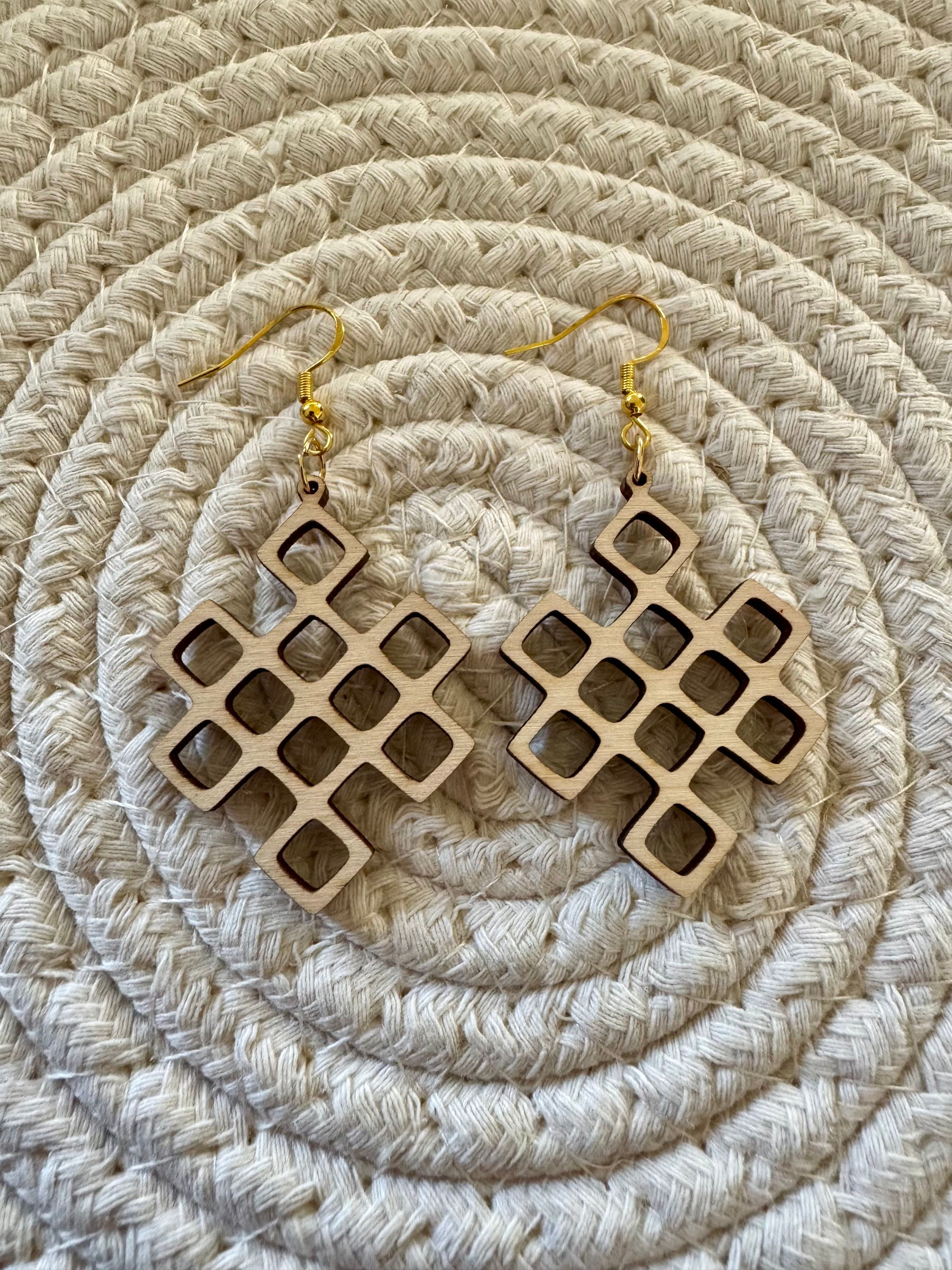 boucles d'oreilles en bois faites mains, artisanales