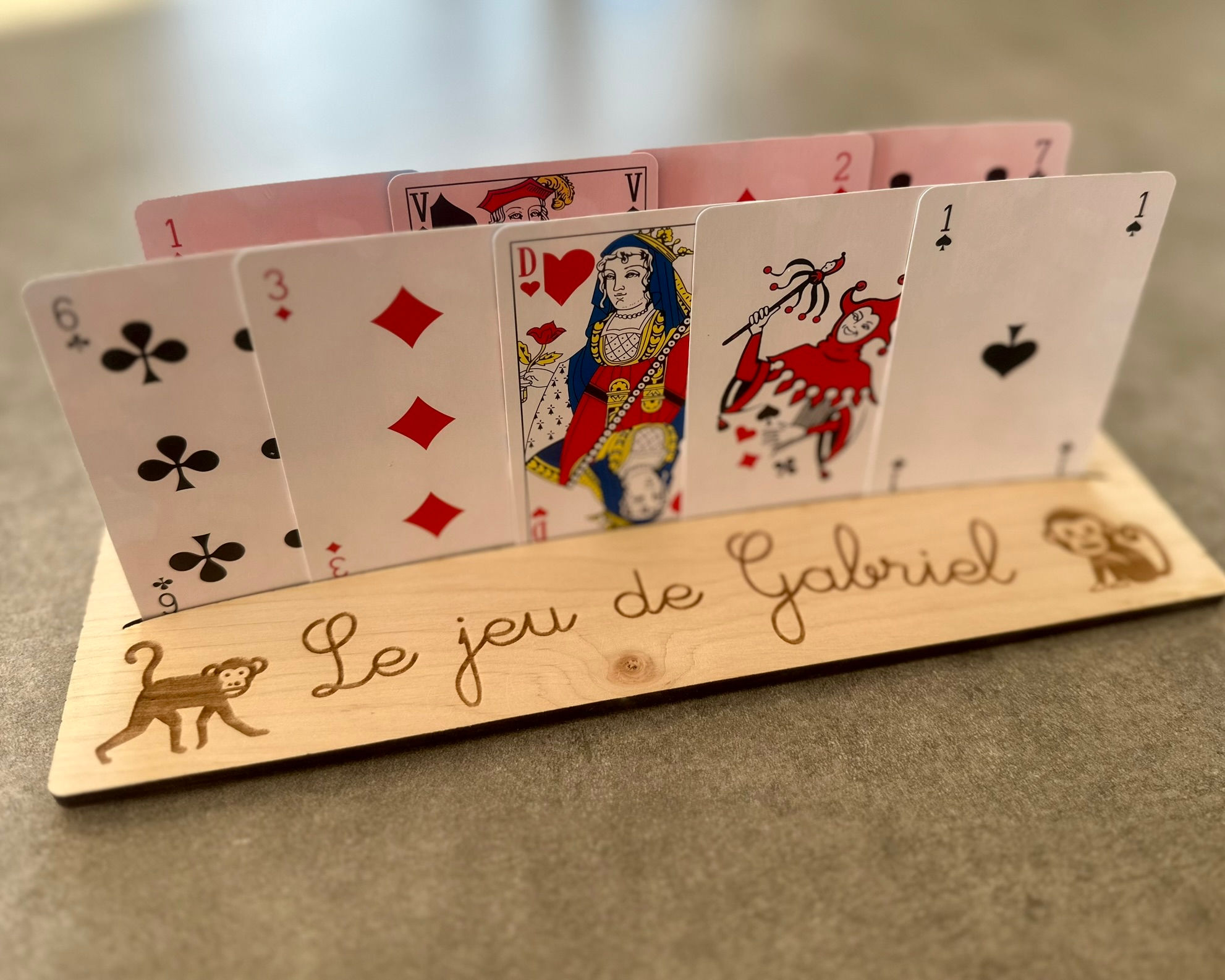Porte cartes de jeu en bois personnalisé