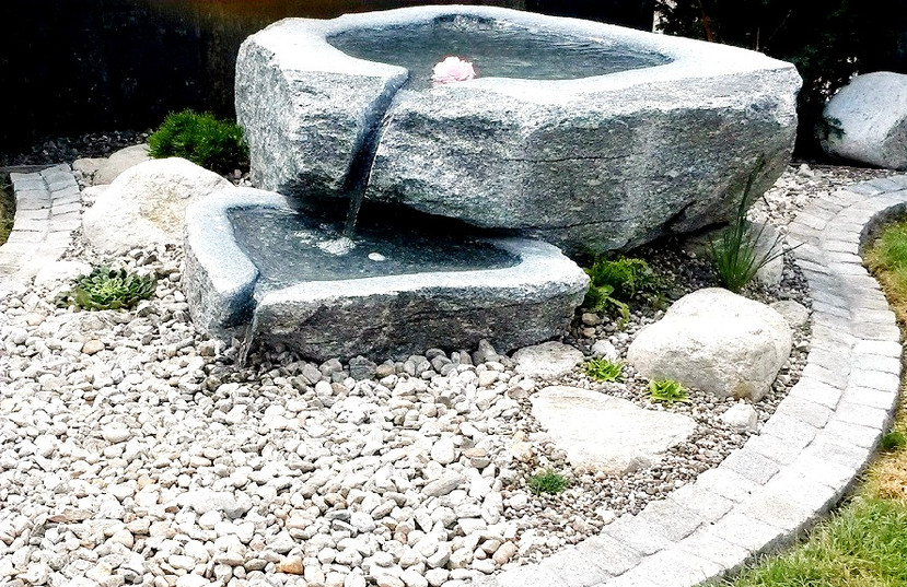 Gartenbrunnen / Steinbrunnen / Naturstein | Ausstellung Schweiz