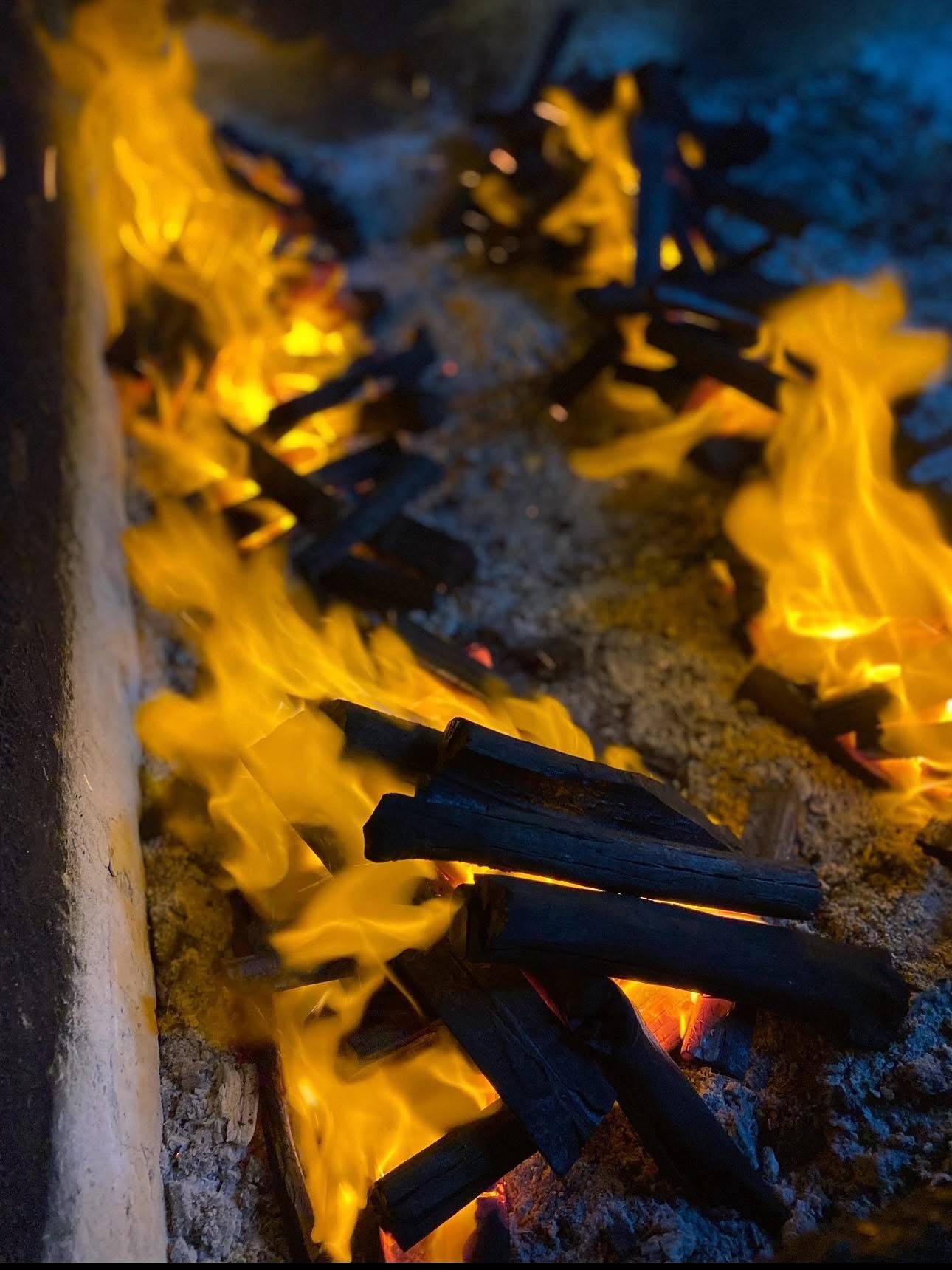 Charcoal & Crisp — Crows Nest