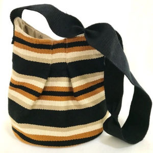K'uk (Quetzal) Bucket Bag