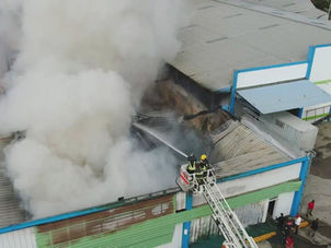 Drones Resultaron Vitales en el Control del Incendio en Nave Industrial de Autopista Duarte