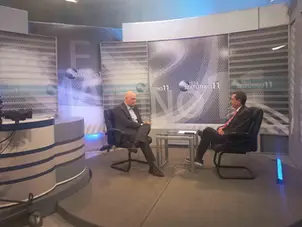 Ministro de Economía subraya la necesidad de reformas para atraer inversiones de calidad