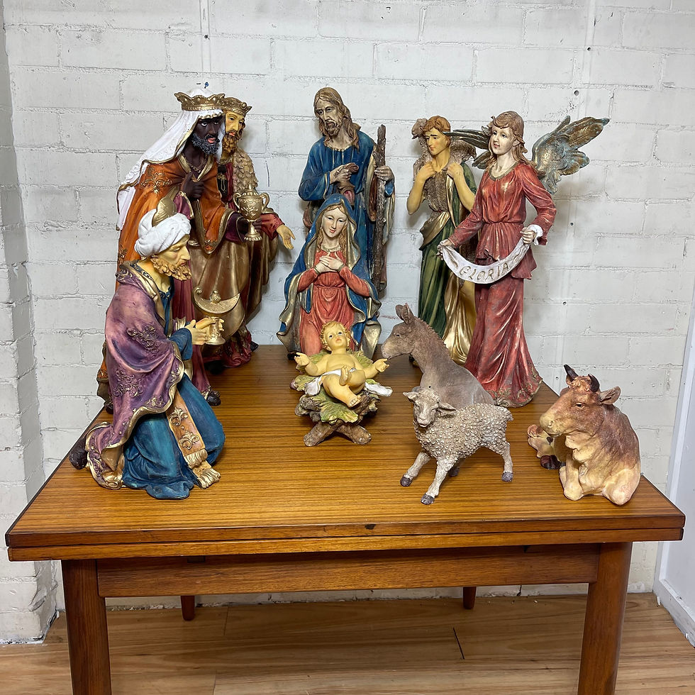"Nativity Set "Gloria in Excelsis Deo"