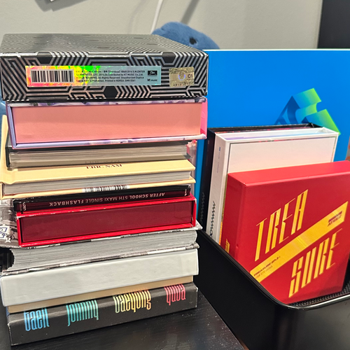 K-POP Albums | Happy Dragon