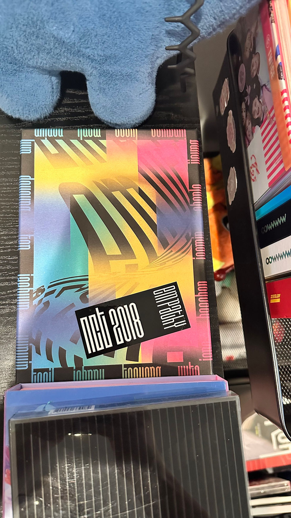 Thumbnail: K-POP Albums (NO PC INCLUDED)