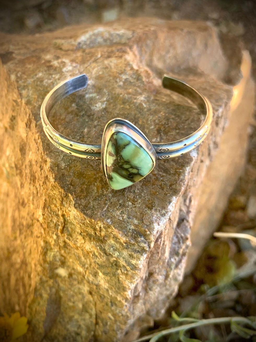 Thumbnail: Frog Blossom Cuff