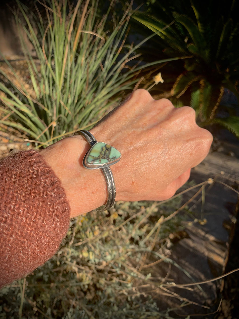 Thumbnail: Frog Blossom Cuff