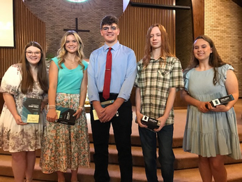 2023 Graduating Seniors.png