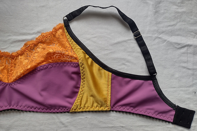 Tricot corpi_edited.jpg