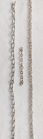 cadenas 2_edited.jpg