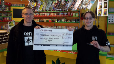 Chillhouse Scheckübergabe: Über 3.000 Euro für den DHV!