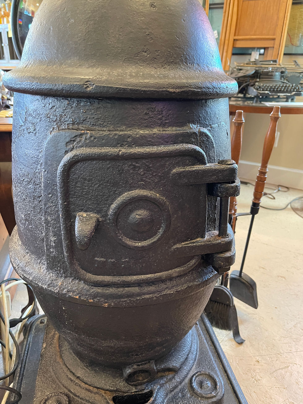 Original B u0026 O Railroad Depot Cast Iron Stove w/ Accessories | Roadside  Attractions