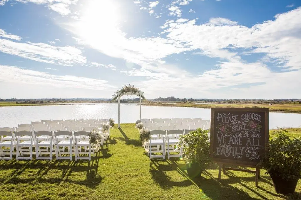 clubhouse-ceremony_51_102637-1564937881.webp