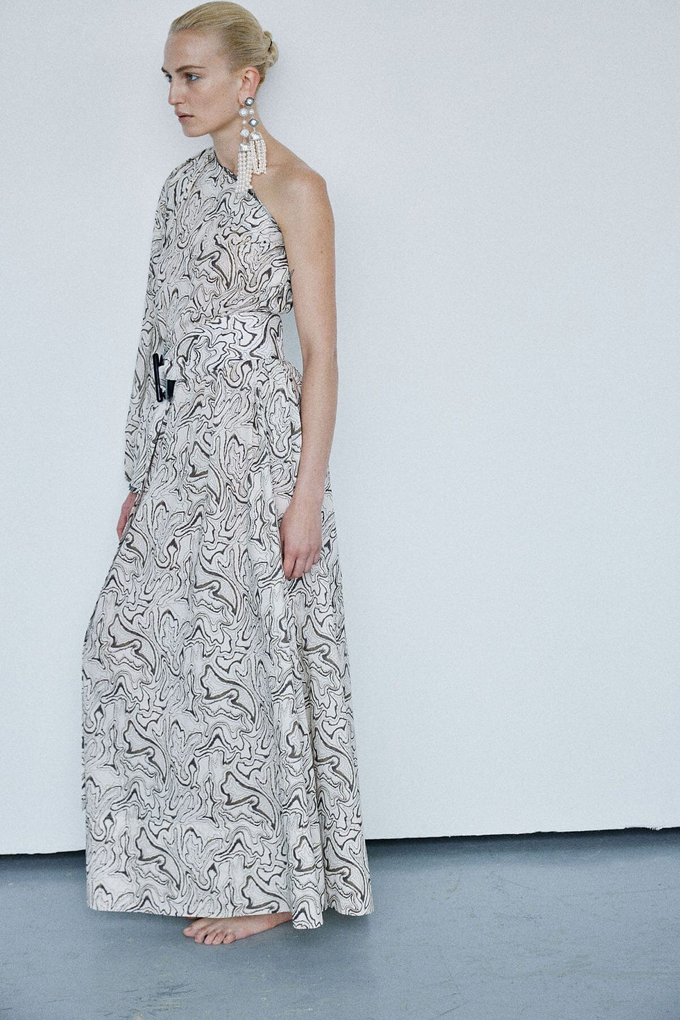 Thumbnail: Great Escape One Shoulder Dress
