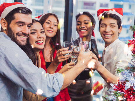 Tis the Season to Shine: Making the Most of Festive Giveaways in Holiday Promotions