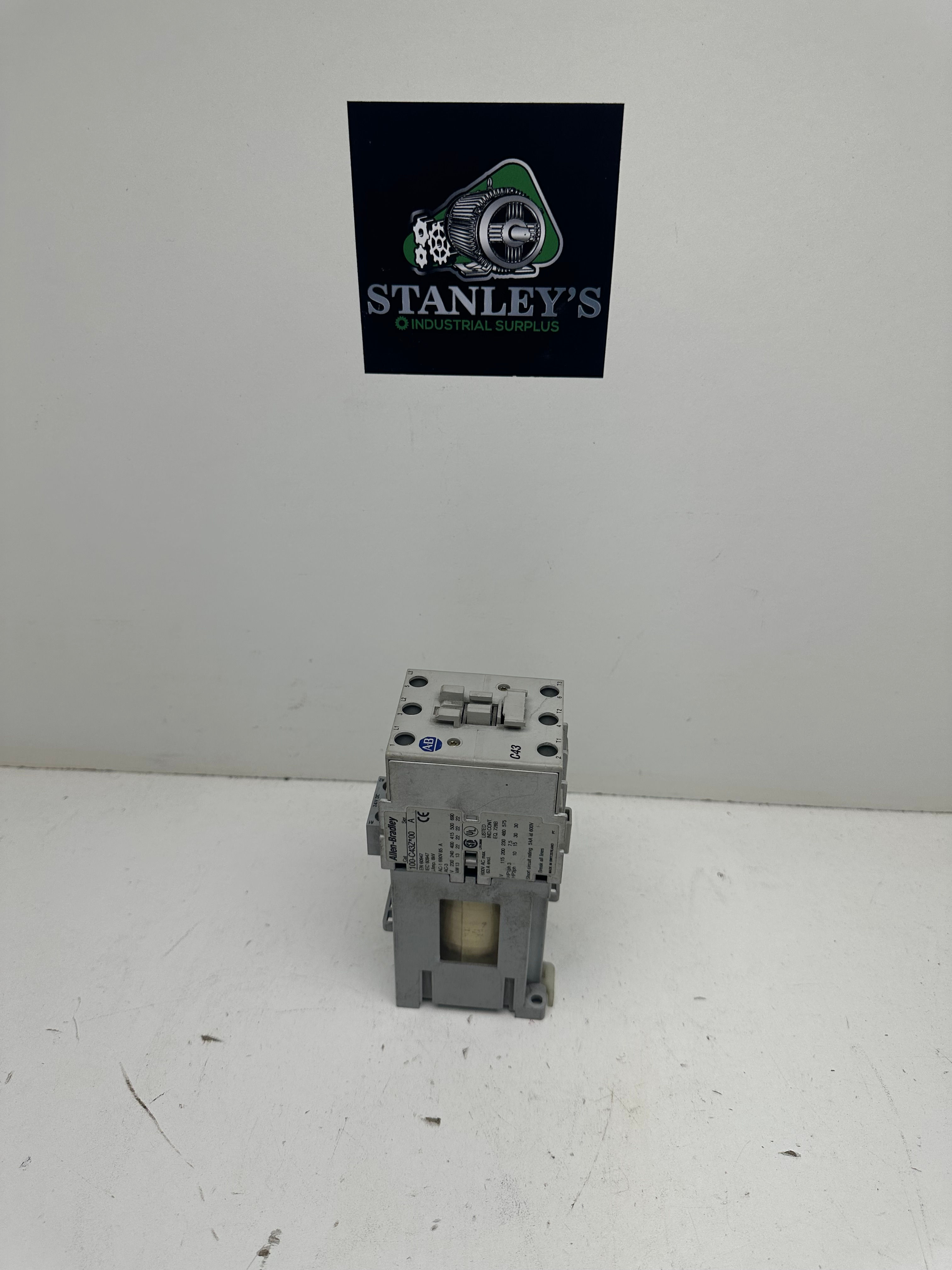 Allen Bradley 100C43Z*00 Ser. A Contactor