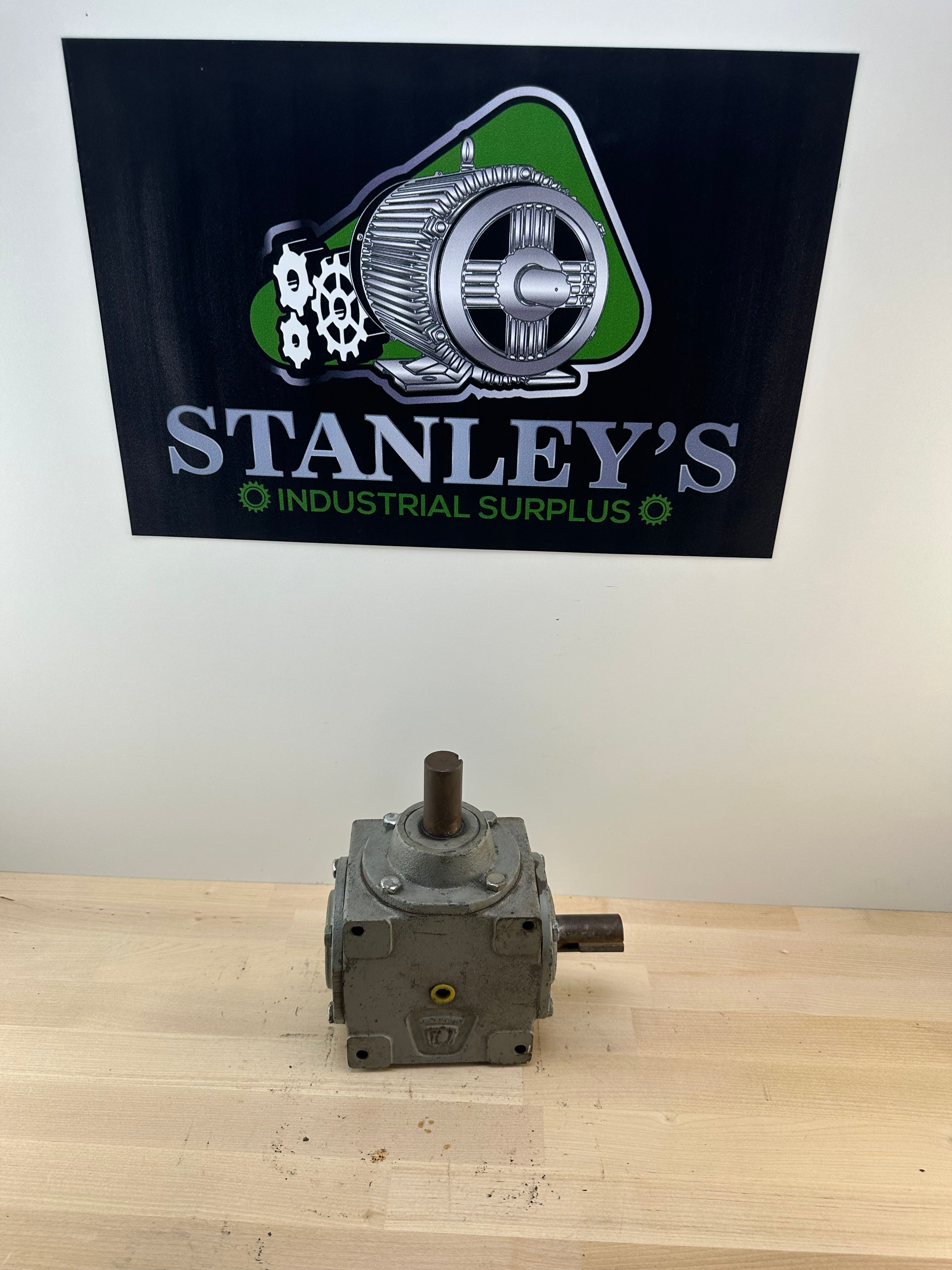 Hub City 150 02-20-00803-150 Gear Reducer 1:1 Ratio