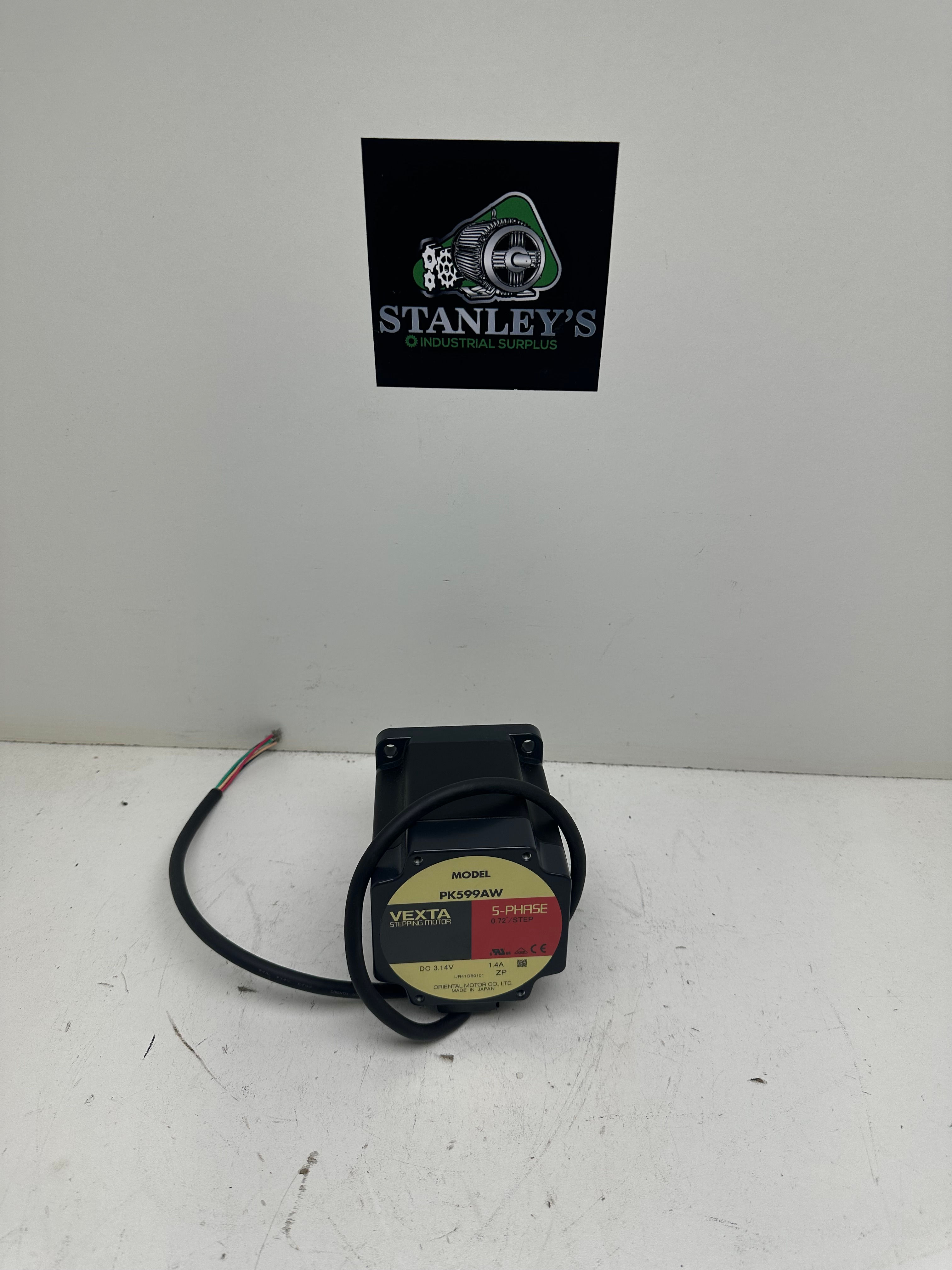 Vexta PK599AW Stepper Motor 3.14VDC 5-Phase .72/Step