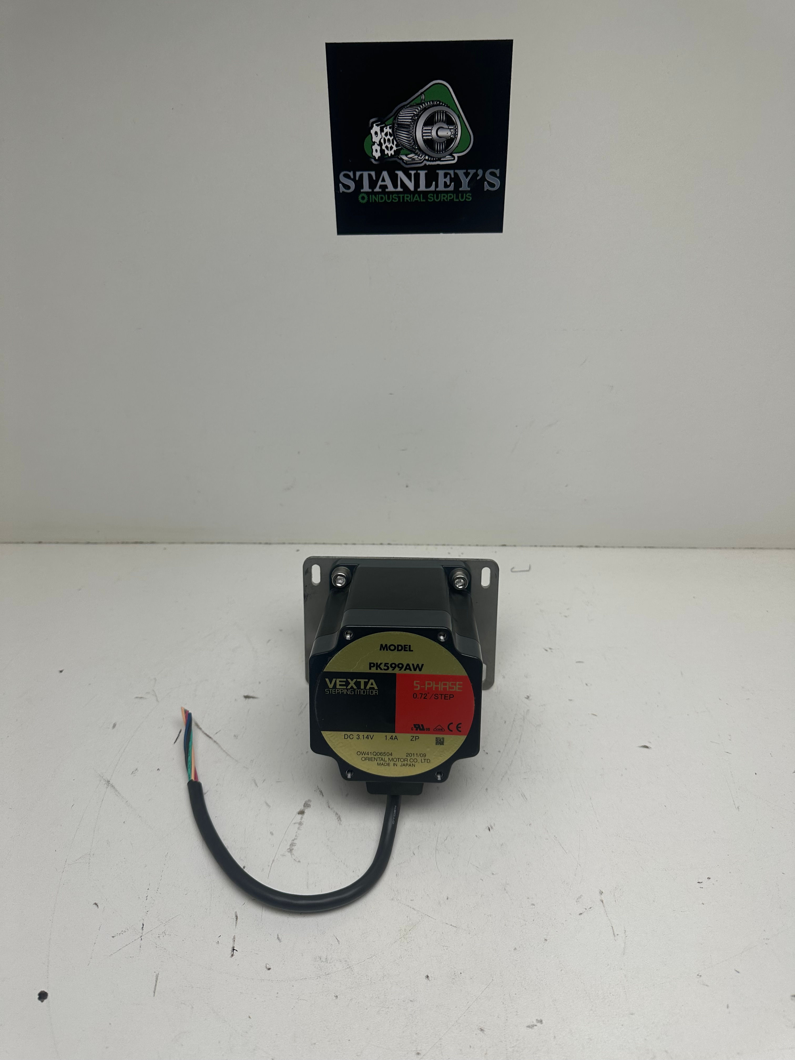 Oriental Motor Co PK599AW Vexta 5-Phase Stepping Motor 0.72
