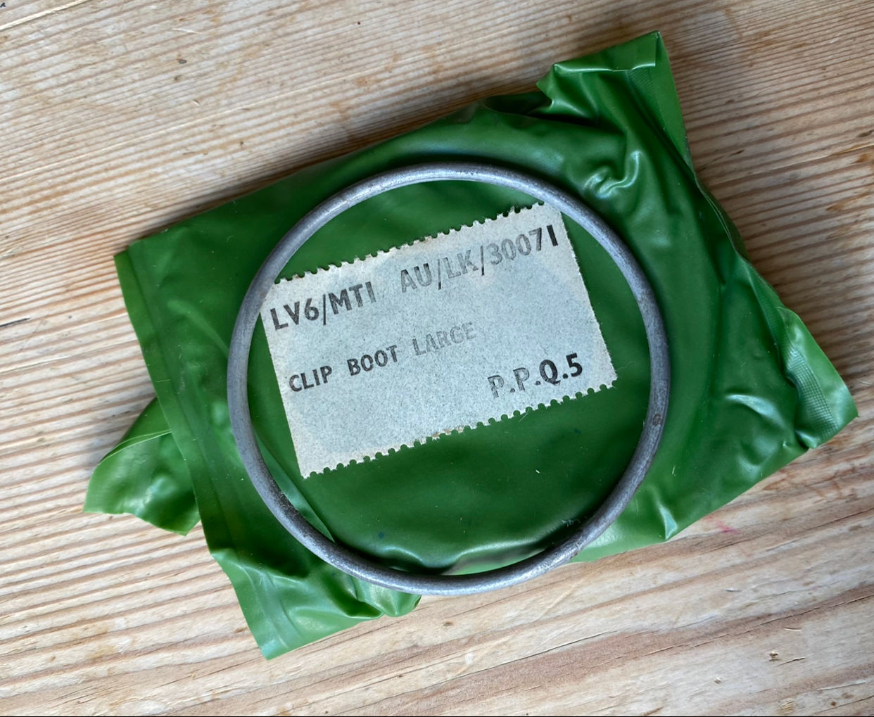 Master Cylinder Boot Clip (Large)