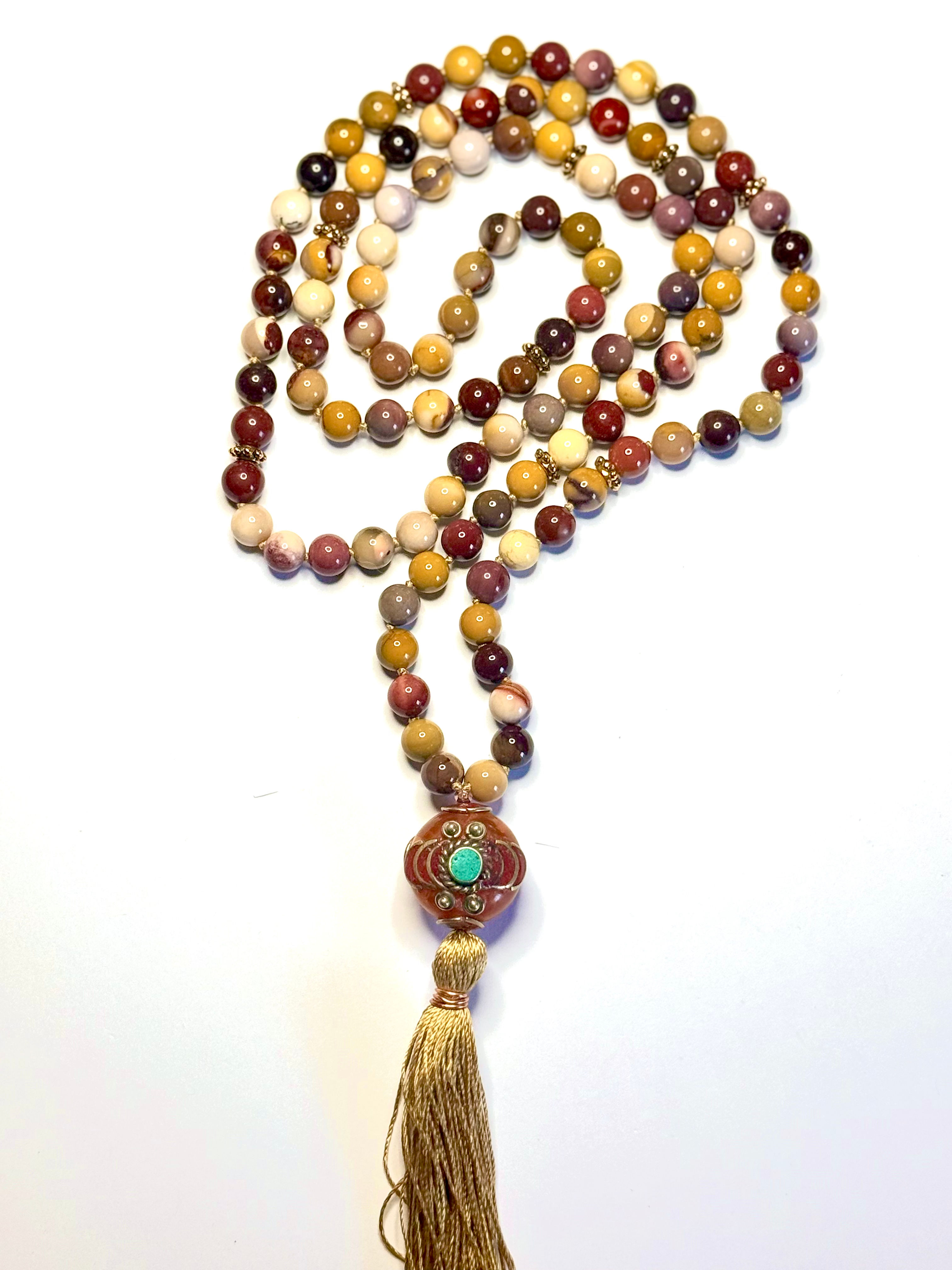 Mook Jasper( Mexico) A powerful reminder of the ageless spirit: slows the aging 