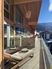spa-zermatt-luxus-apartments-face-dor