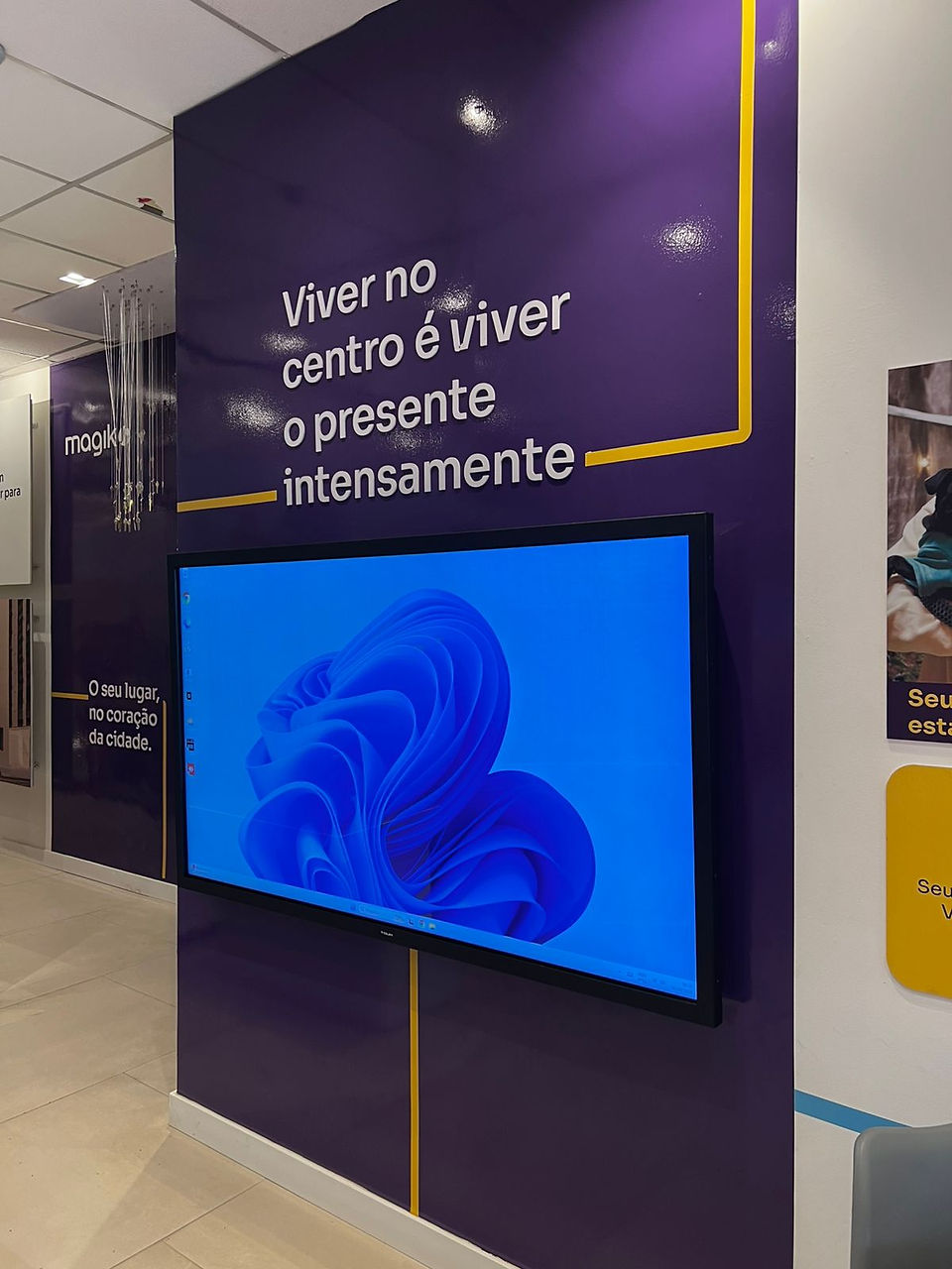soluções touch screen com design moderno e construção robusta
