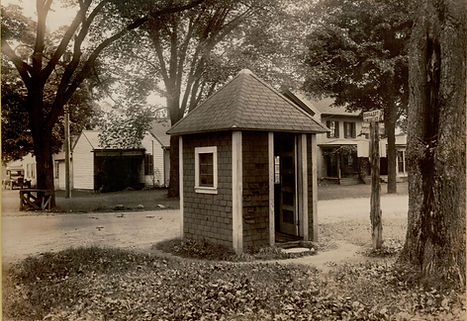 Bushy Hill Mail Hut (1).JPG
