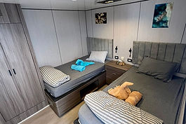 cabin-26-02.jpg