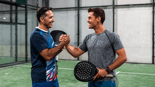 Der umfassende Leitfaden zu Padel – Alles, was du wissen musst