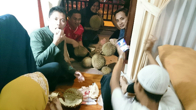 IMG-20150318-WA0008.gif