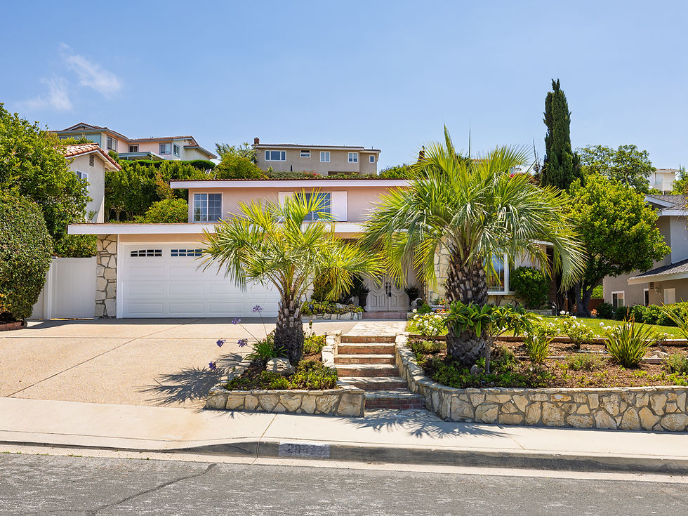 28422 Seamount Dr, Rancho Palos Verdes, CA 90275