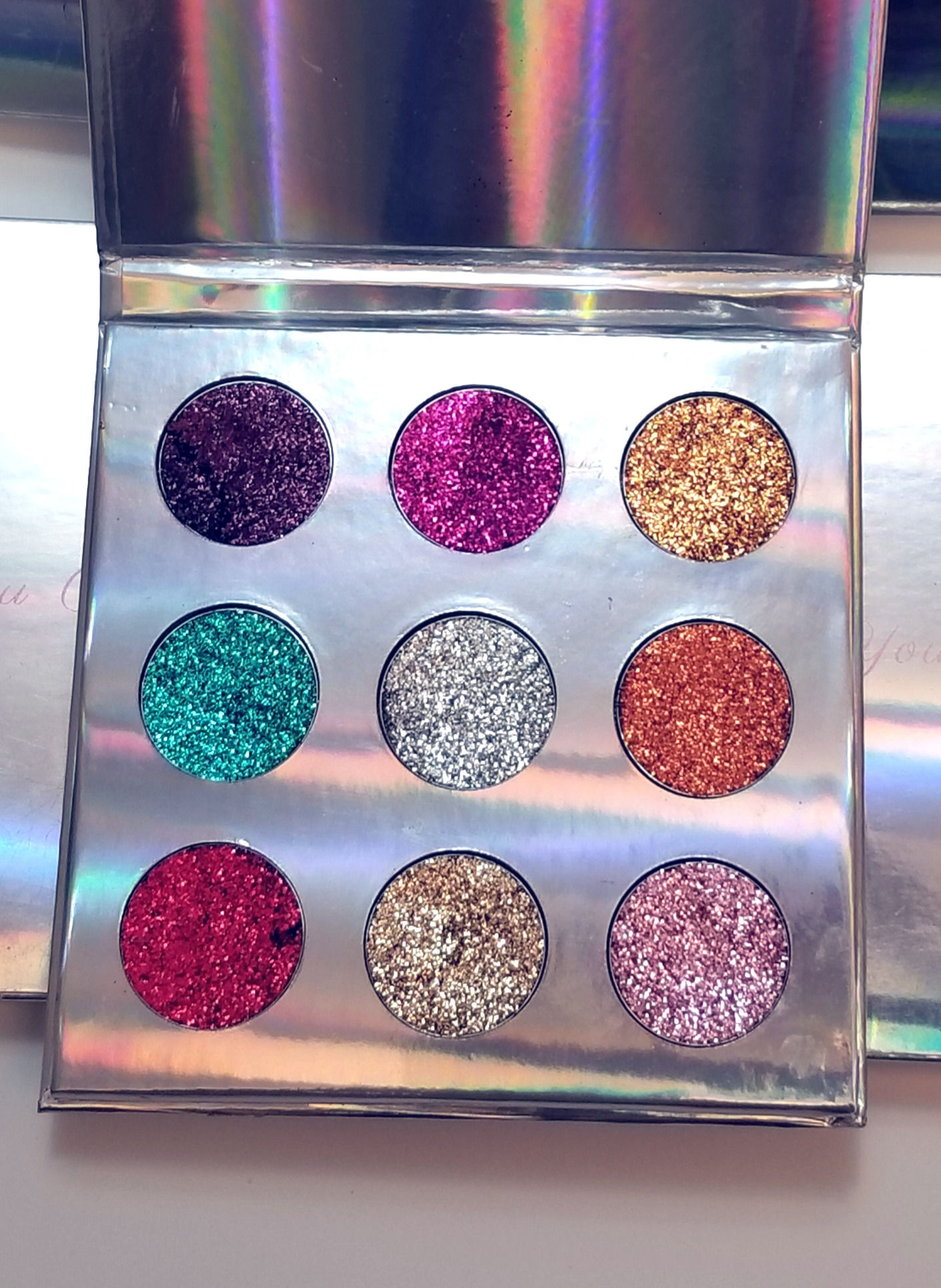 9 Color Glitter Eyeshadow Palette