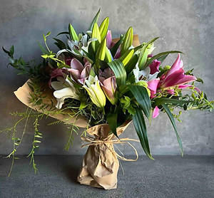 mothers-day-lily-bouquet-san-francisco.jpeg