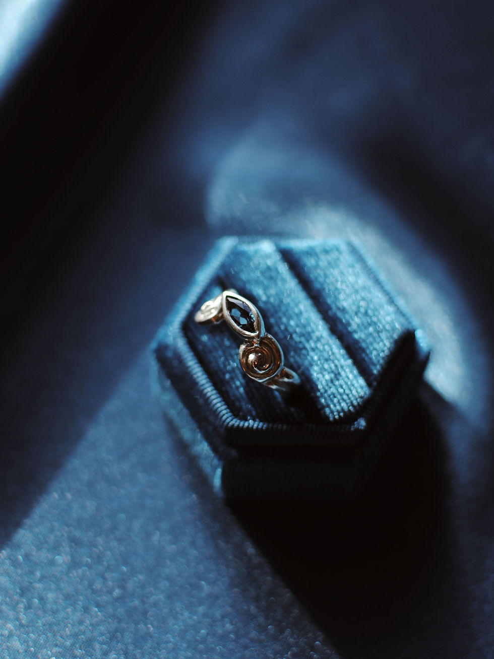 Thumbnail: Juul ring