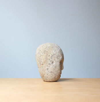 Stone Head 石頭　彫刻