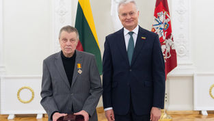 LDS nariams įteikti Valstybės apdovanojimai už nuopelnus Lietuvai ir už jos vardo garsinimą pasaulyje