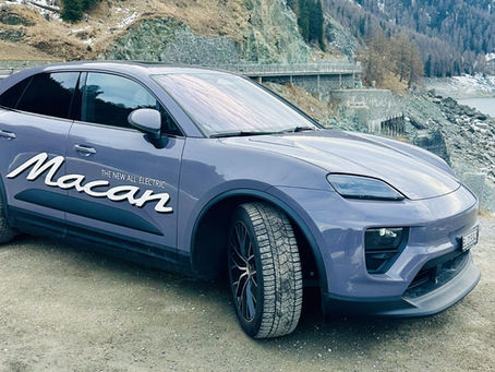 An extraordinary month with the new Porsche Macan 4S