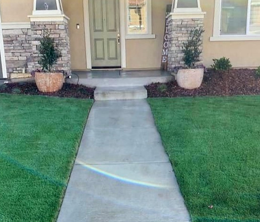 Front yard srtificial turf installation