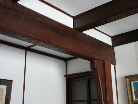 受け継がれる建築家ヴォーリズの心 「改修された牧師館ロビー」