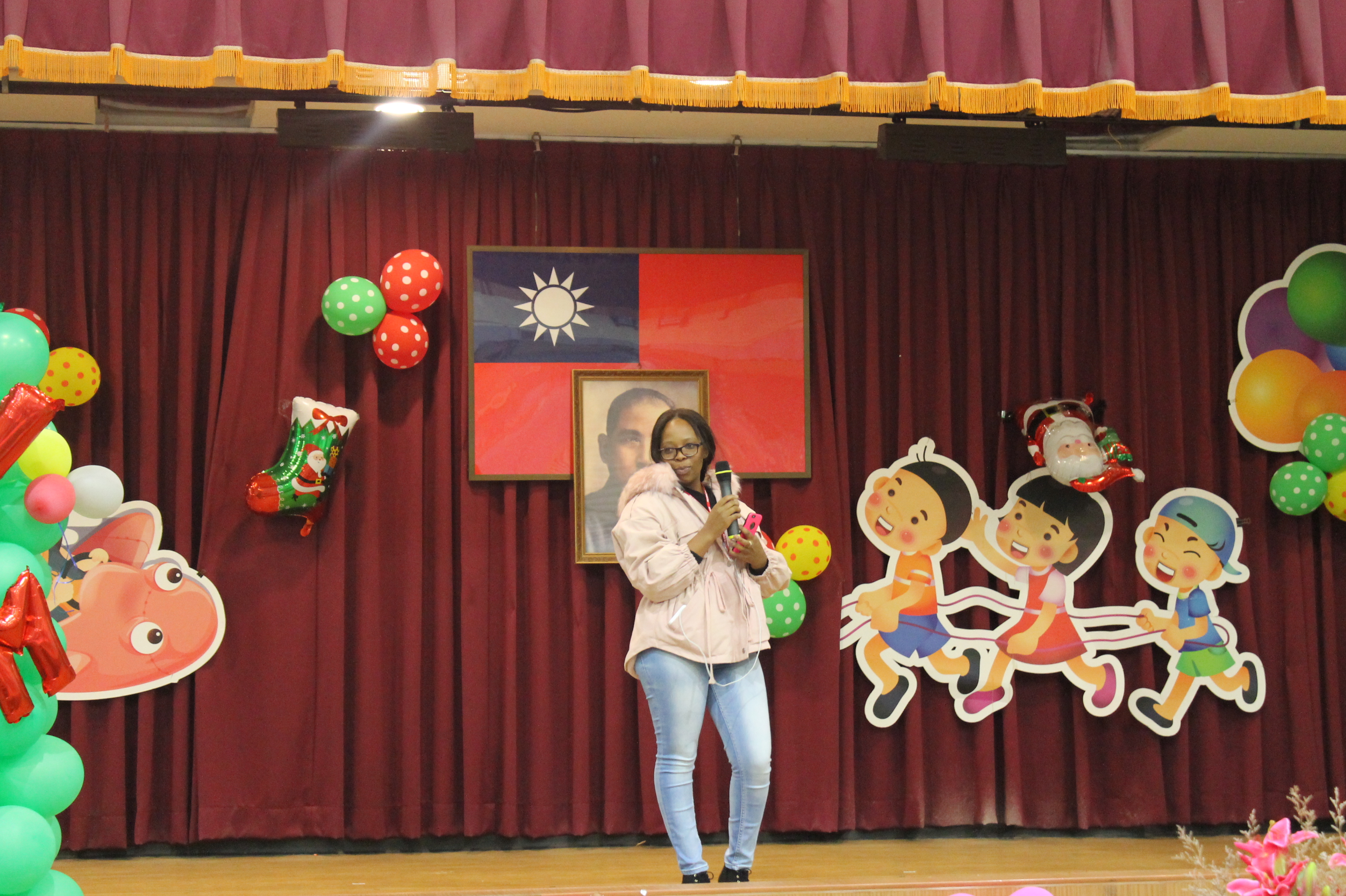 1071218 外師師訓與餐敘 - 外師表演 9.JPG