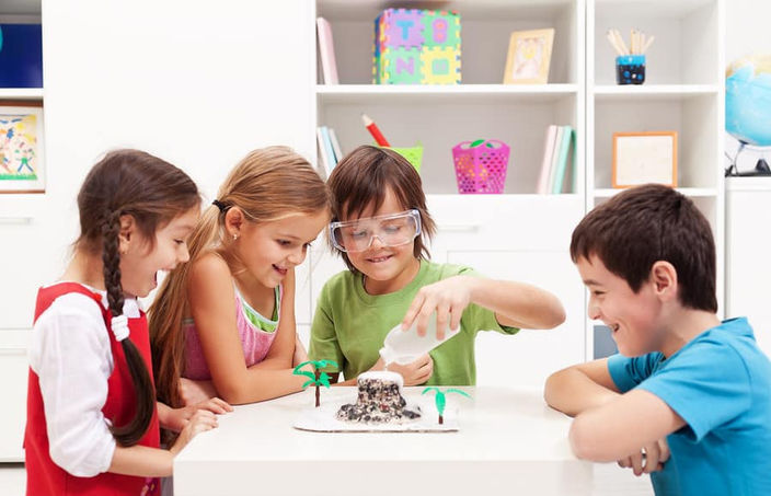 Discovering the Difference: Inquiry Learning vs Project Learning Again