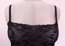 Lace set - Neckline View