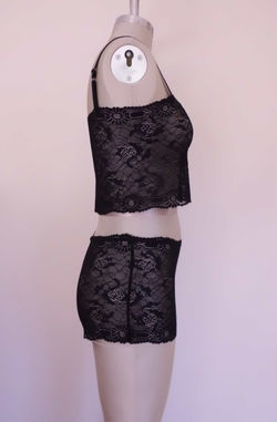 Lace set - Side View